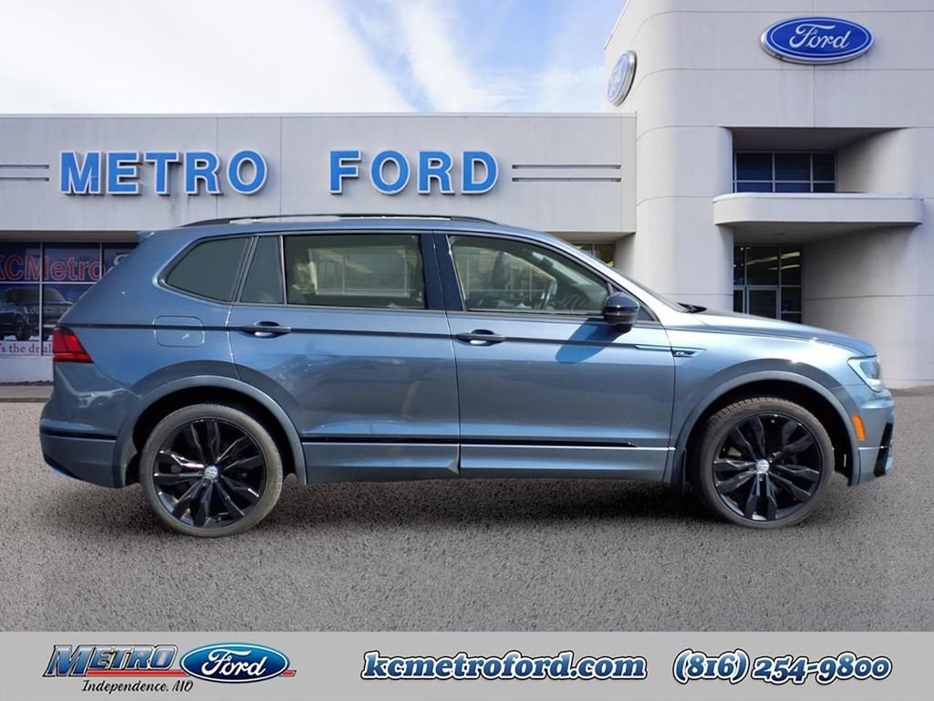 Used 2020 Volkswagen Tiguan SE R-Line FWD image 2