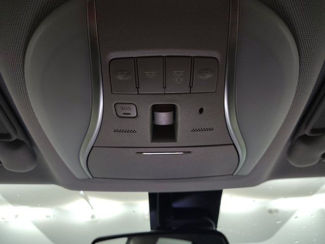 Used 2017 INFINITI QX60 Luxe w/ Premium Plus Package AWD/4WD image 39