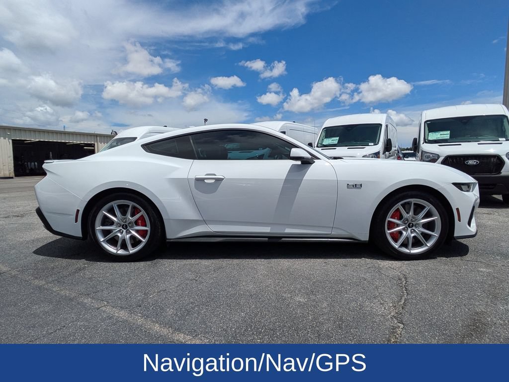 Certified 2025 Ford Mustang GT Premium RWD image 3