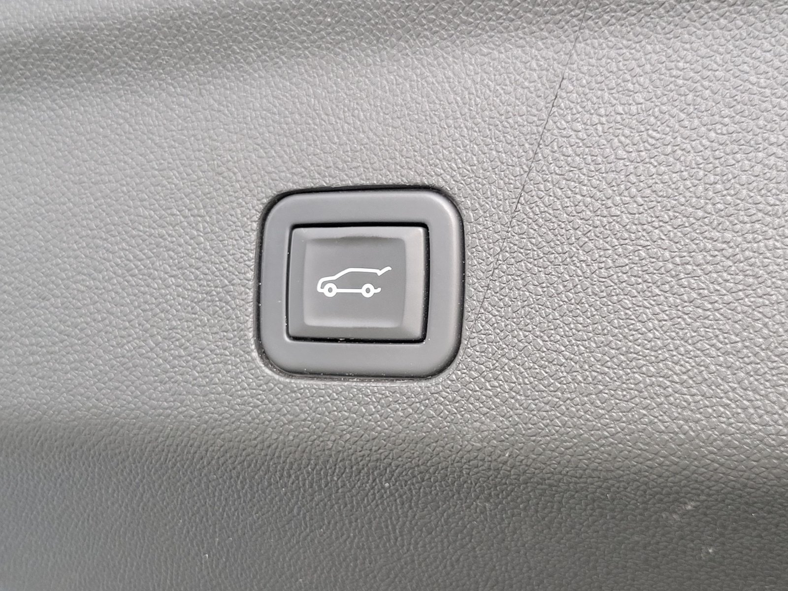 Used 2021 GMC Yukon SLT w/ Rear Media and Nav Package AWD/4WD image 31