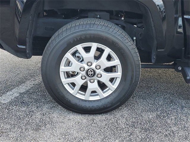 Used 2025 Toyota Tacoma SR5 image 5
