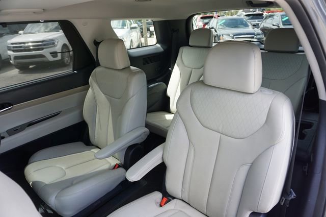 Used 2020 Hyundai Palisade SEL w/ Premium Package FWD image 16