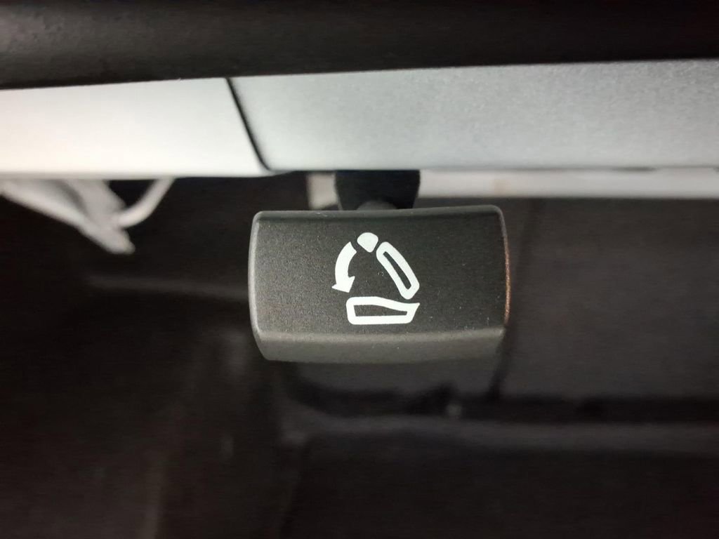 Used 2023 Chevrolet Malibu RS image 26