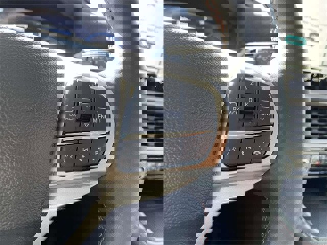 Certified 2025 Ford Explorer Active image 24