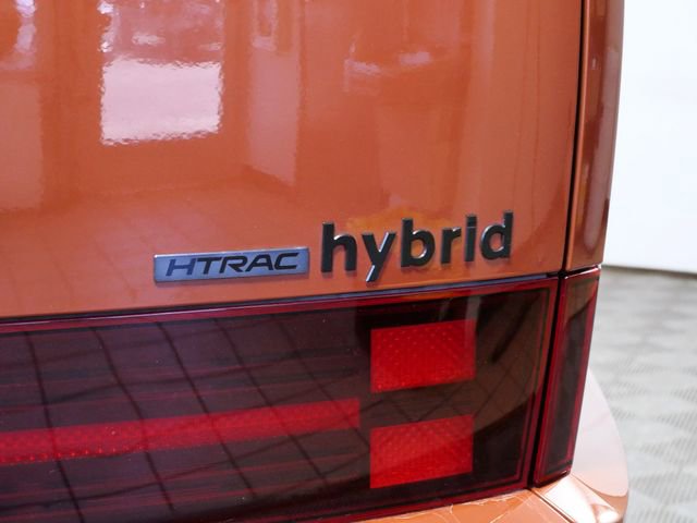Used 2025 Hyundai Santa Fe Calligraphy AWD/4WD image 9