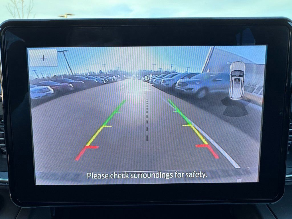 Certified 2021 Ford Explorer XLT w/ Equipment Group 202A image 11