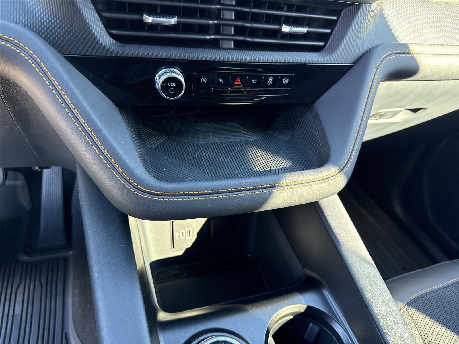 Certified 2026 Ford Explorer Tremor w/ Tremor Convenience Package image 10