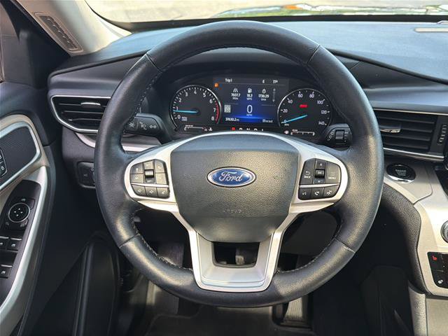 Certified 2022 Ford Explorer XLT w/ Equipment Group 202A AWD/4WD image 20