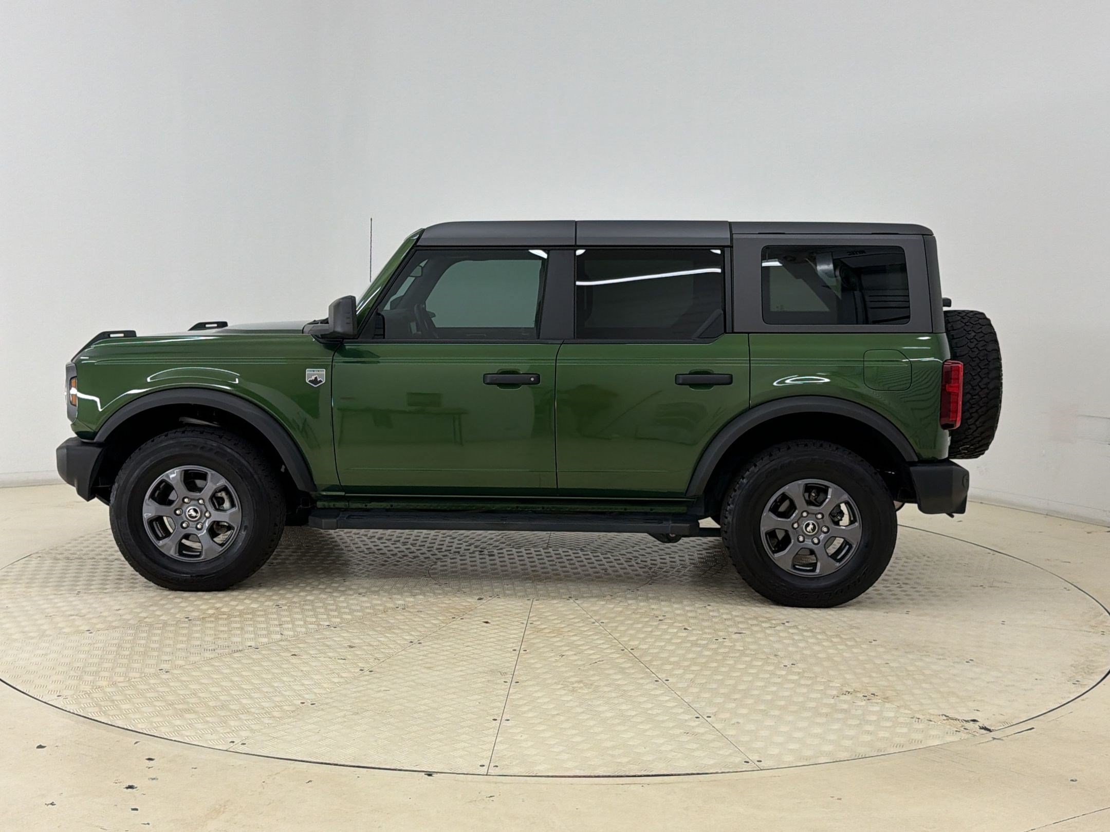Certified 2024 Ford Bronco Big Bend AWD/4WD image 2