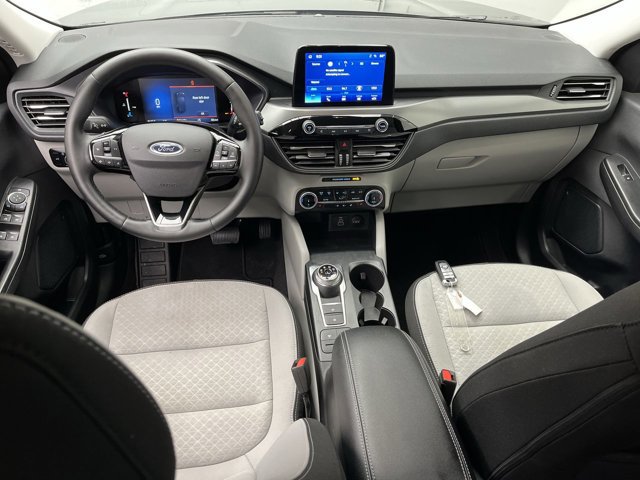 Certified 2025 Ford Escape Active w/ Cold Weather Package AWD/4WD image 4