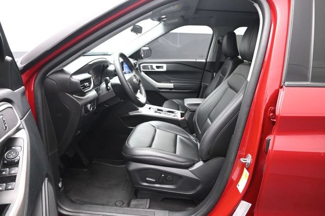 Certified 2024 Ford Explorer XLT AWD/4WD image 10