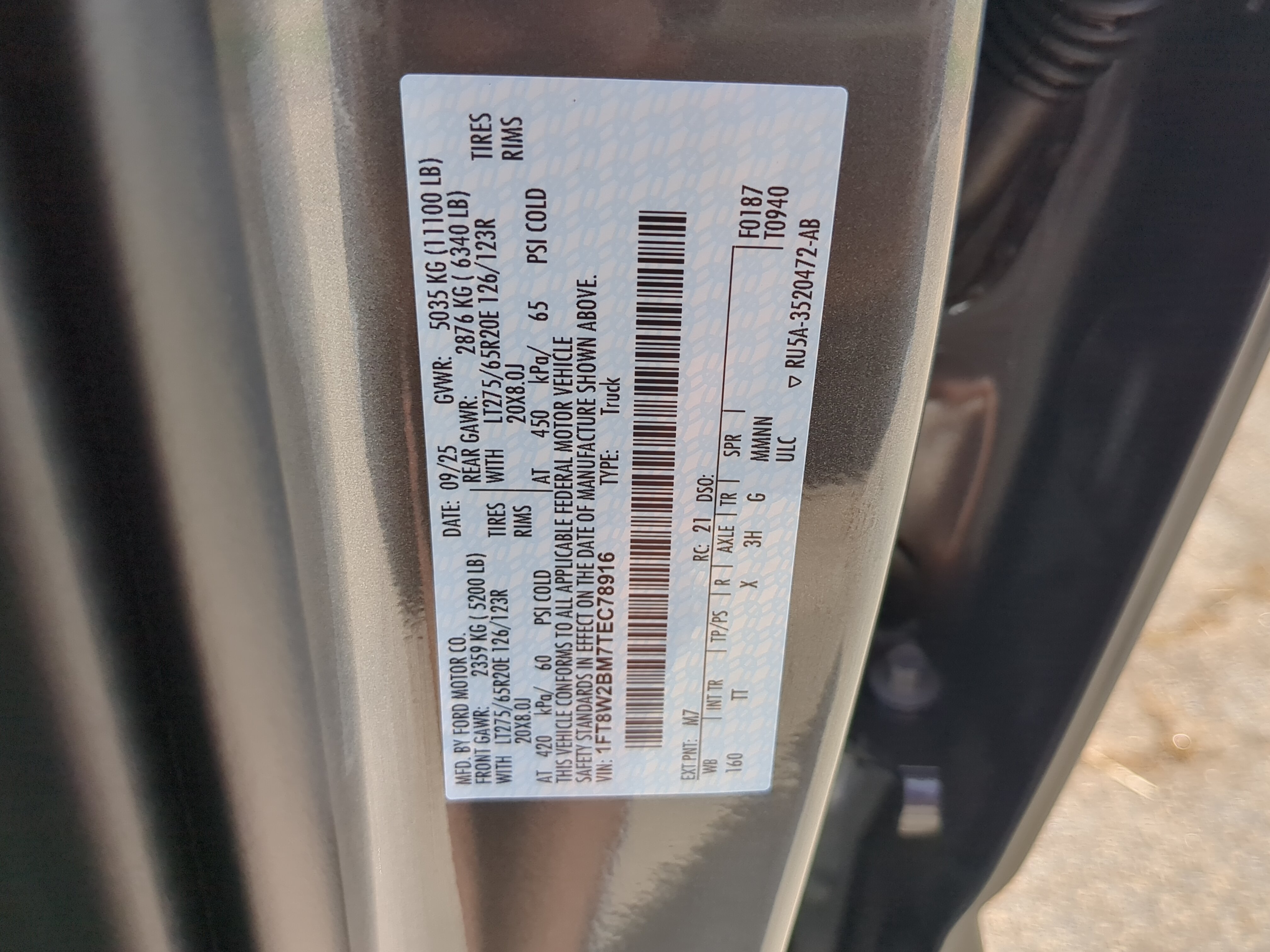 Certified 2026 Ford F250 Platinum w/ Platinum Plus Package AWD/4WD image 29