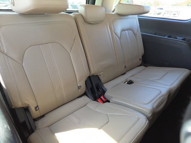 Certified 2024 Ford Expedition Max Limited RWD image 23