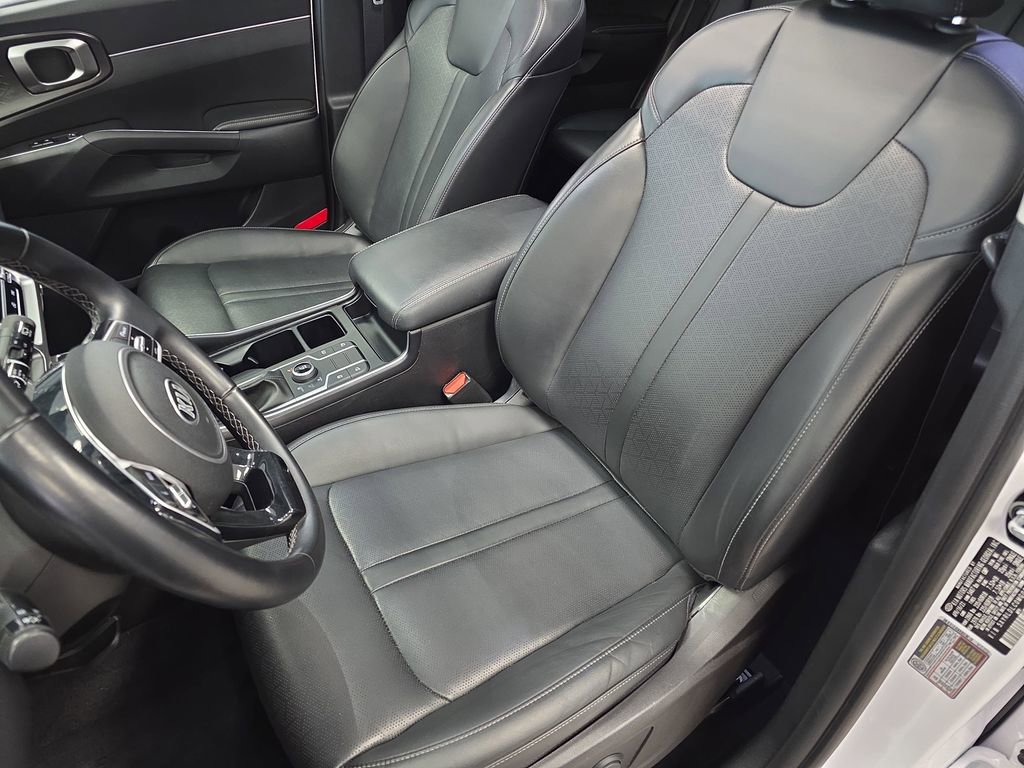 Used 2021 Kia Sorento S w/ Panoramic Sunroof Package AWD/4WD image 12