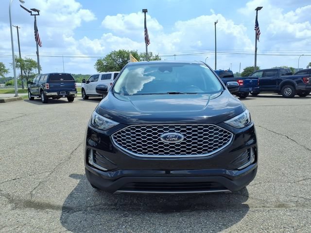 Certified 2023 Ford Edge SEL w/ Convenience Package AWD/4WD image 2