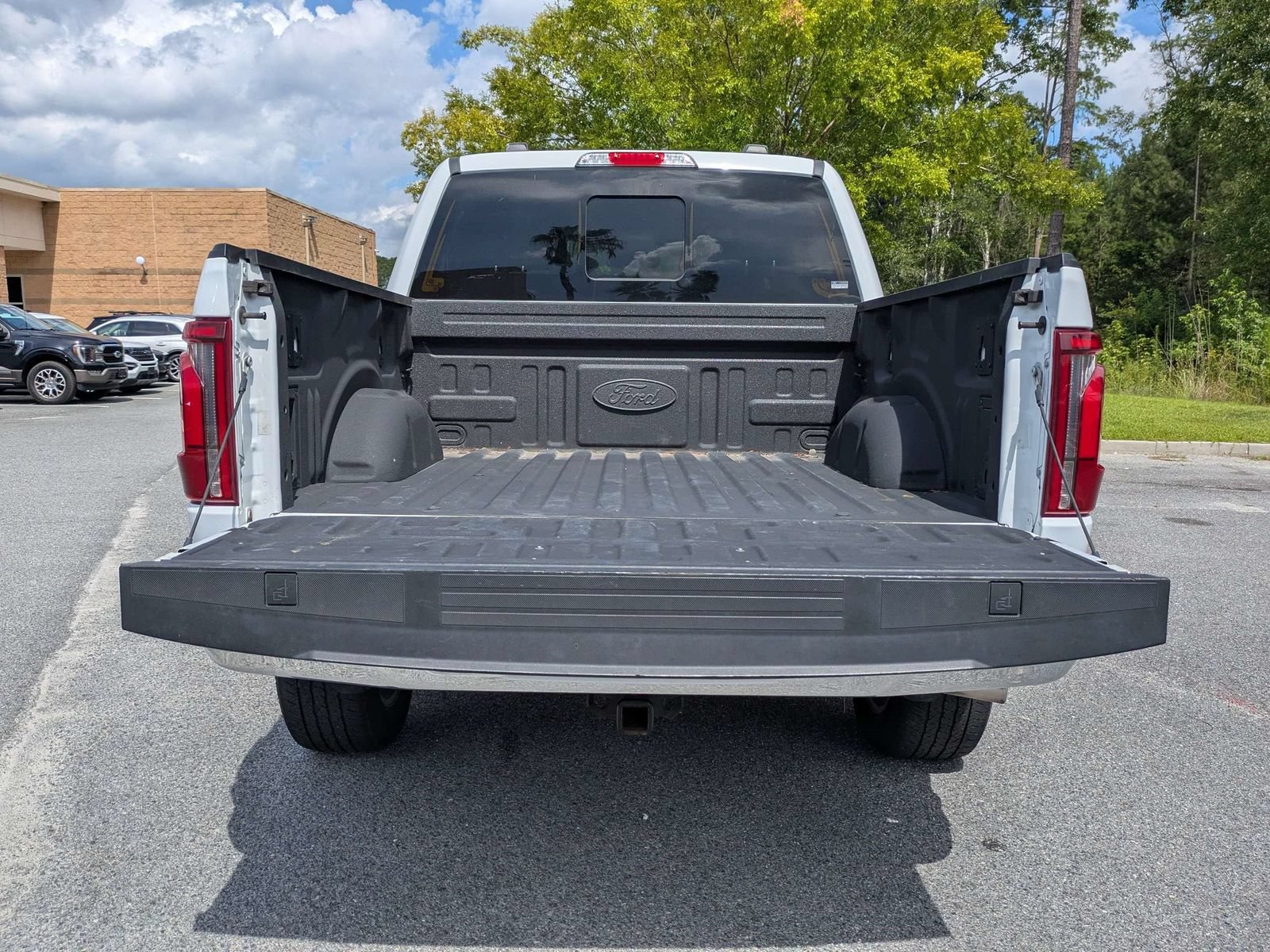 Certified 2024 Ford F150 Lariat w/ FX4 Off-Road Package AWD/4WD image 5