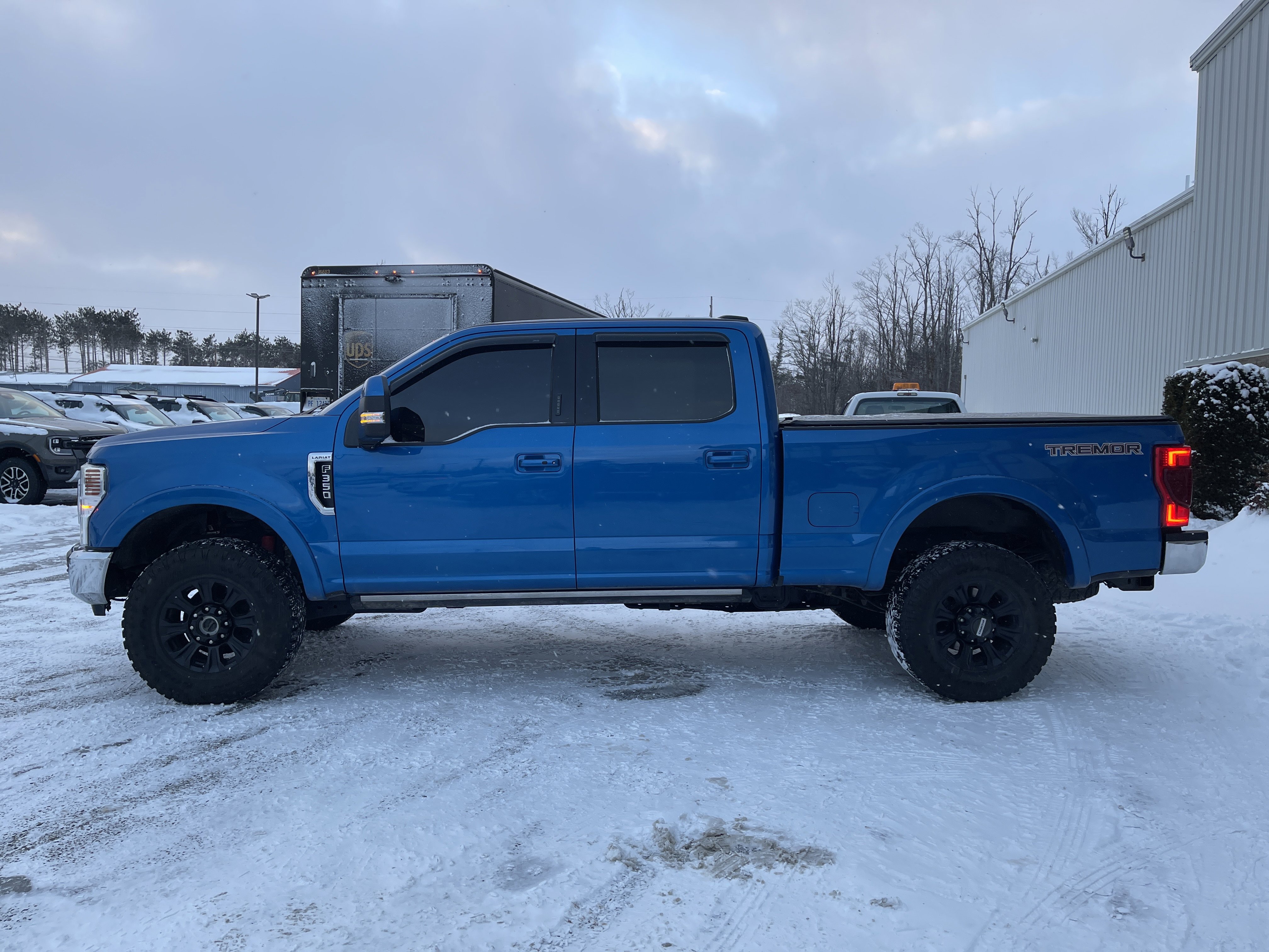 Certified 2020 Ford F350 Lariat w/ Tremor Off-Road Package image 7