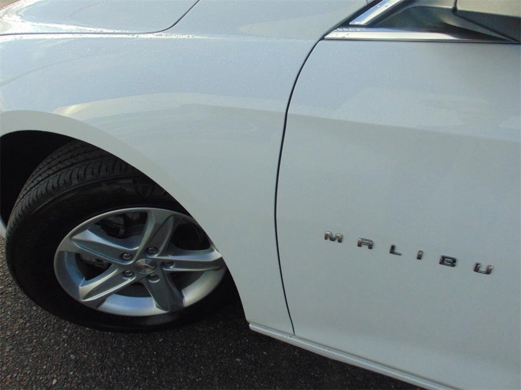 Used 2024 Chevrolet Malibu LS image 9