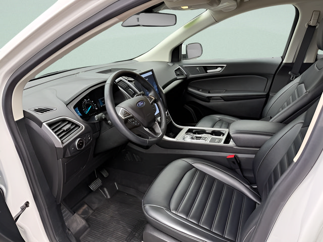 Certified 2023 Ford Edge SEL w/ Convenience Package AWD/4WD image 4