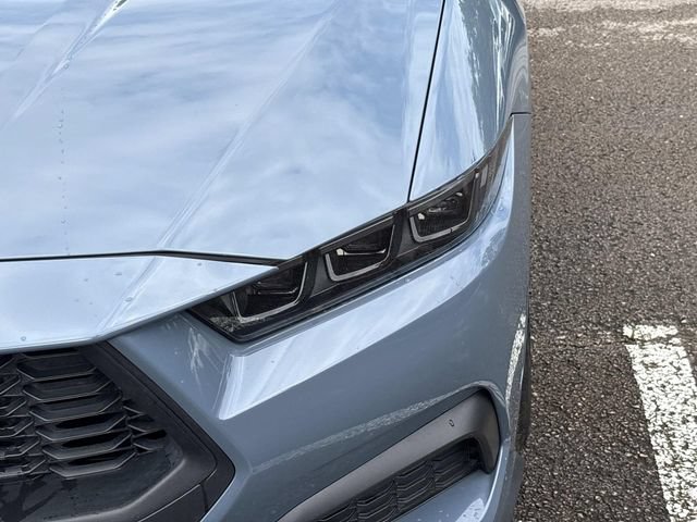Certified 2025 Ford Mustang Coupe RWD image 10