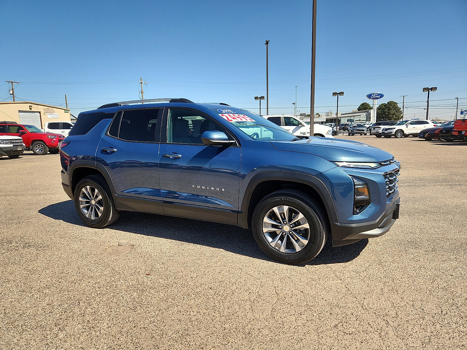 Used 2025 Chevrolet Equinox LT w/ Convenience Package II image 8