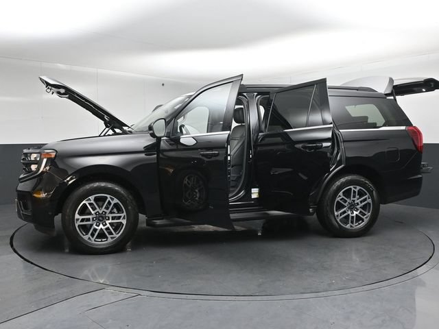 Certified 2025 Ford Expedition Active AWD/4WD image 56