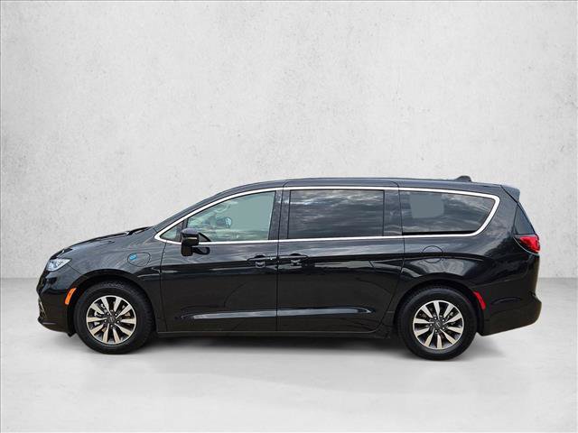 Used 2023 Chrysler Pacifica Touring-L FWD image 9