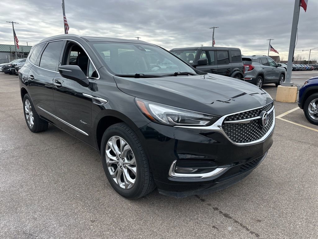 Used 2021 Buick Enclave Avenir w/ Avenir Technology Package image 4