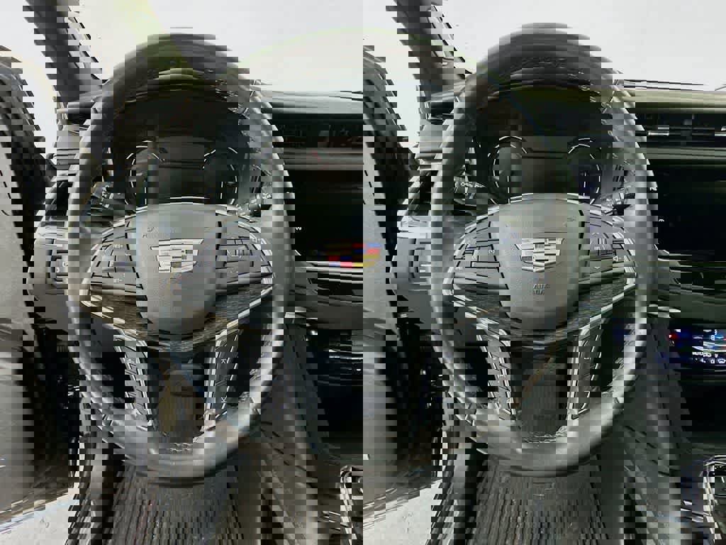 Used 2023 Cadillac XT5 Premium Luxury image 25