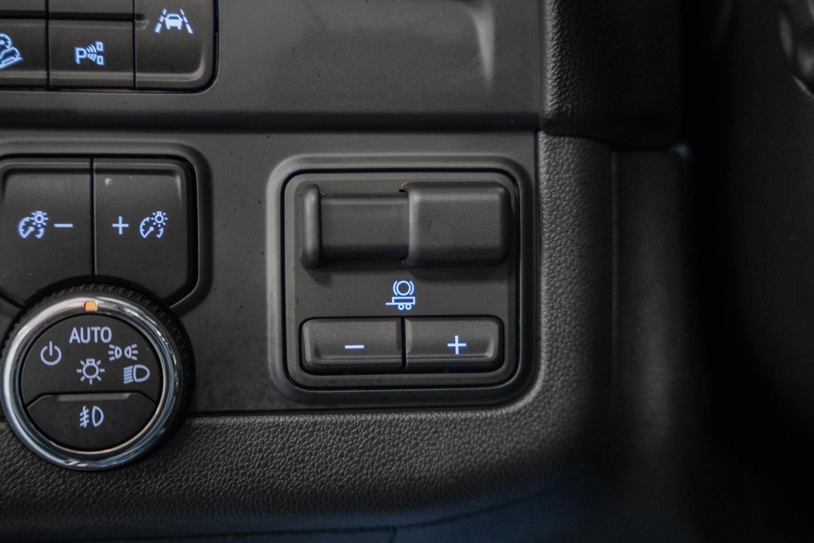 Used 2025 Chevrolet Tahoe Premier w/ Sun And Tow Package image 54