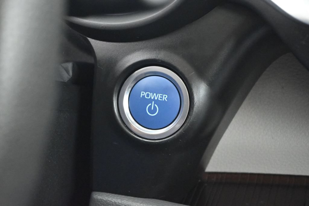 Used 2021 Toyota Sienna LE w/ LE Plus Package FWD image 14
