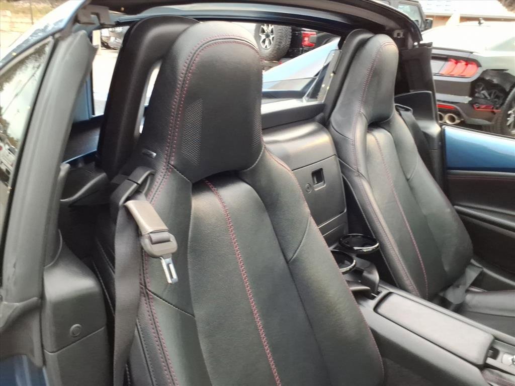 Used 2019 MAZDA MX-5 Miata RF Grand Touring image 6