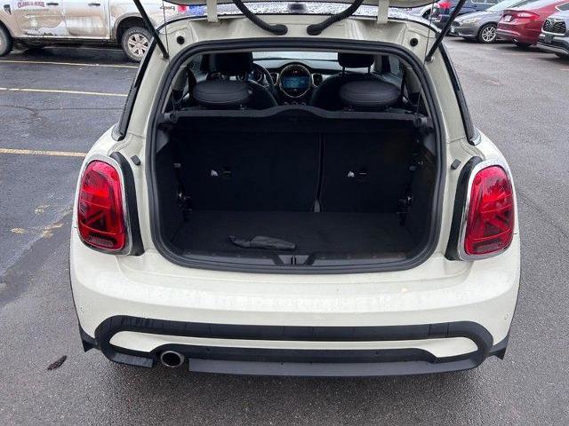 Used 2023 MINI Cooper 2-Door Hardtop image 7