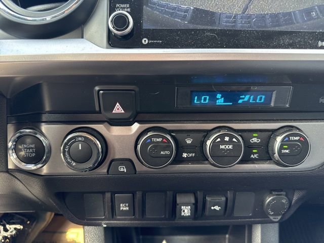 Used 2023 Toyota Tacoma SR5 AWD/4WD image 22