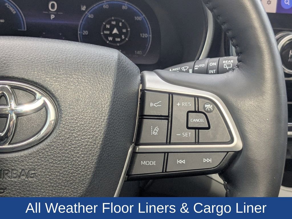 Used 2023 Toyota Highlander Platinum FWD image 26