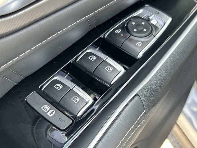 Used 2025 Kia Sorento SX FWD image 35
