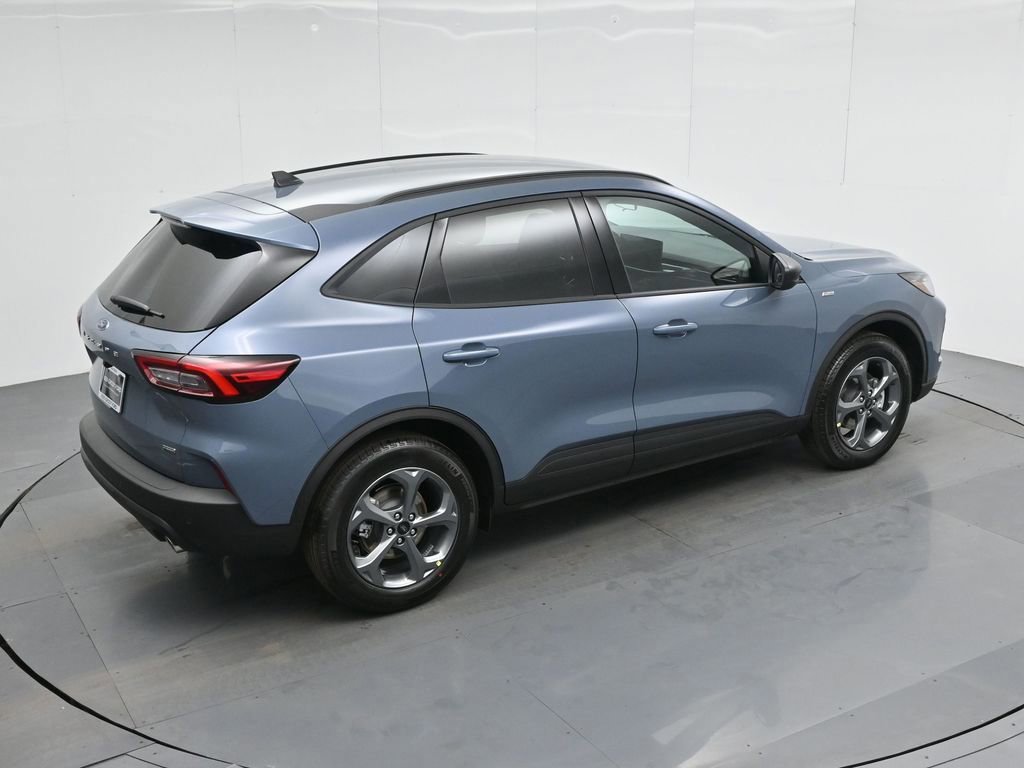 Certified 2025 Ford Escape ST-Line w/ Equipment Group 301A image 12