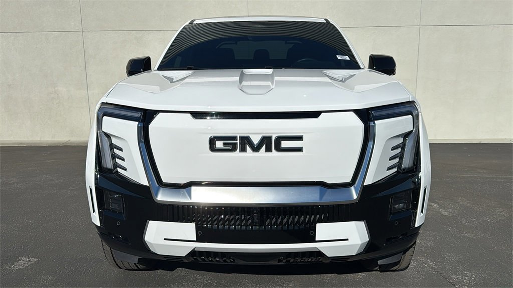 Used 2025 GMC Sierra EV Denali image 5