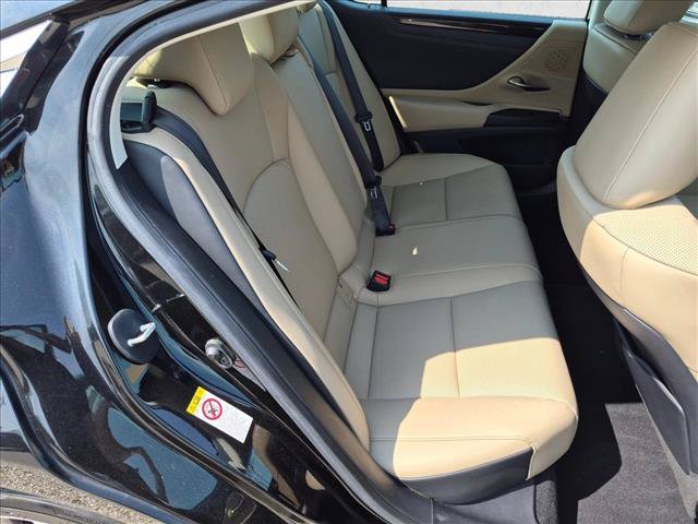 Used 2019 Lexus ES 350 w/ Premium Package FWD image 23