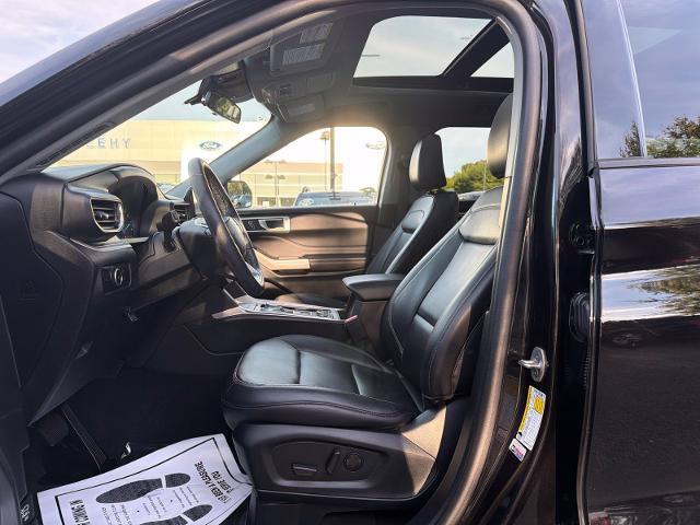 Certified 2023 Ford Explorer XLT w/ Equipment Group 202A AWD/4WD image 27