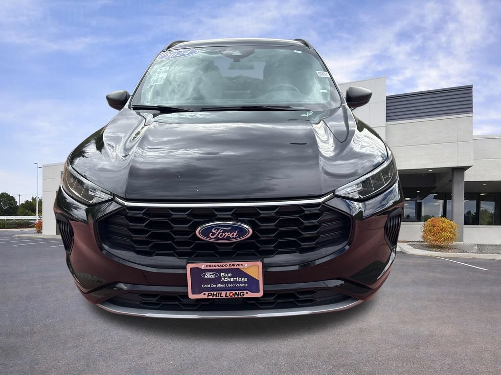 Certified 2024 Ford Escape ST-Line AWD/4WD image 2