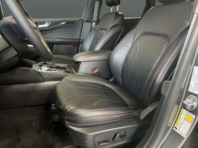 Certified 2025 Ford Escape ST-Line Elite w/ Premium Technology Package image 8