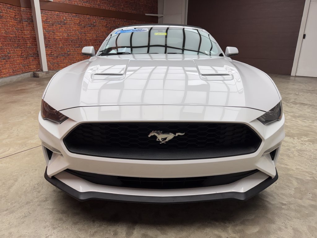 Certified 2019 Ford Mustang Convertible RWD image 8