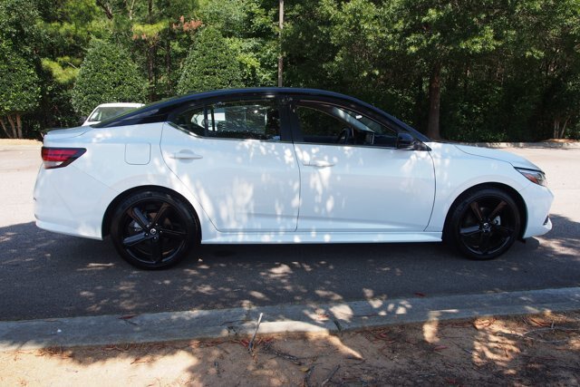 Used 2022 Nissan Sentra SR w/ Midnight Edition FWD image 8