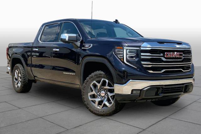 Used 2023 GMC Sierra 1500 SLT w/ SLT Premium Package AWD/4WD image 3