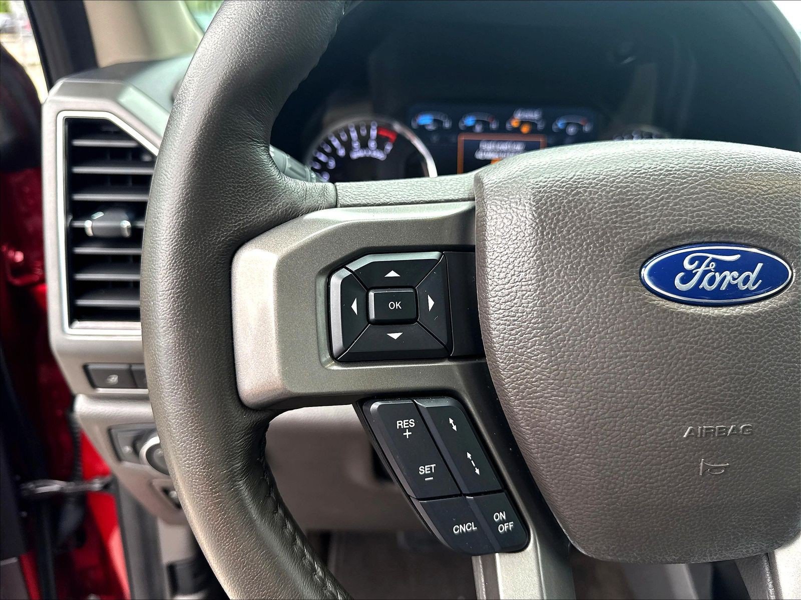 Certified 2021 Ford Expedition XLT RWD image 14