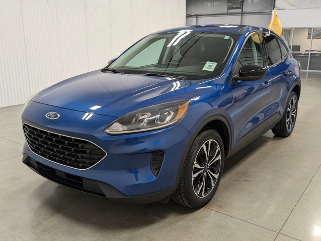 Certified 2022 Ford Escape SE w/ SE Sport Appearance Package image 5