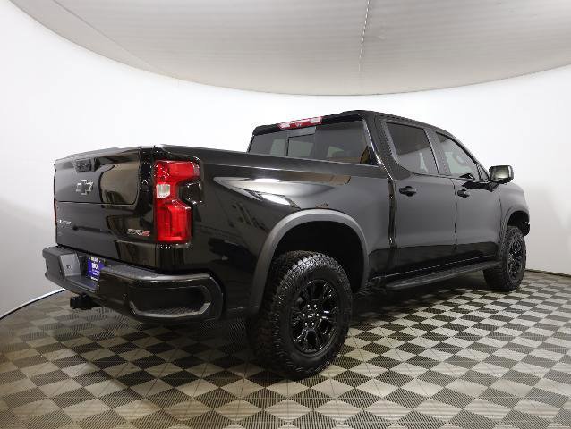 Used 2024 Chevrolet Silverado 1500 ZR2 w/ Technology Package image 4