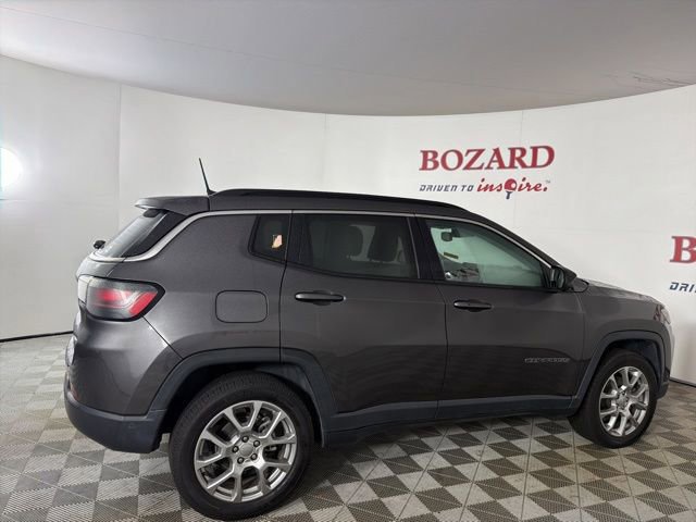 Used 2022 Jeep Compass Latitude w/ Sun and Sound Group image 6