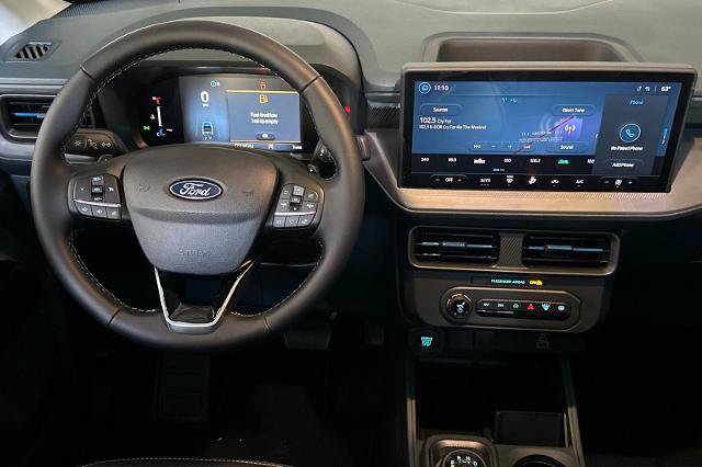 Certified 2025 Ford Maverick Lobo AWD/4WD image 18